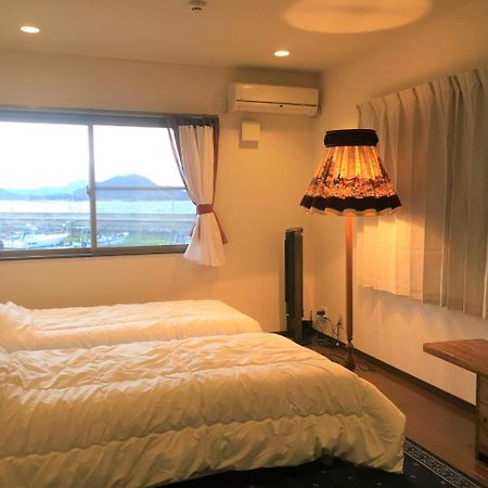 Naoshima Backpackers Guesthouse Buitenkant foto